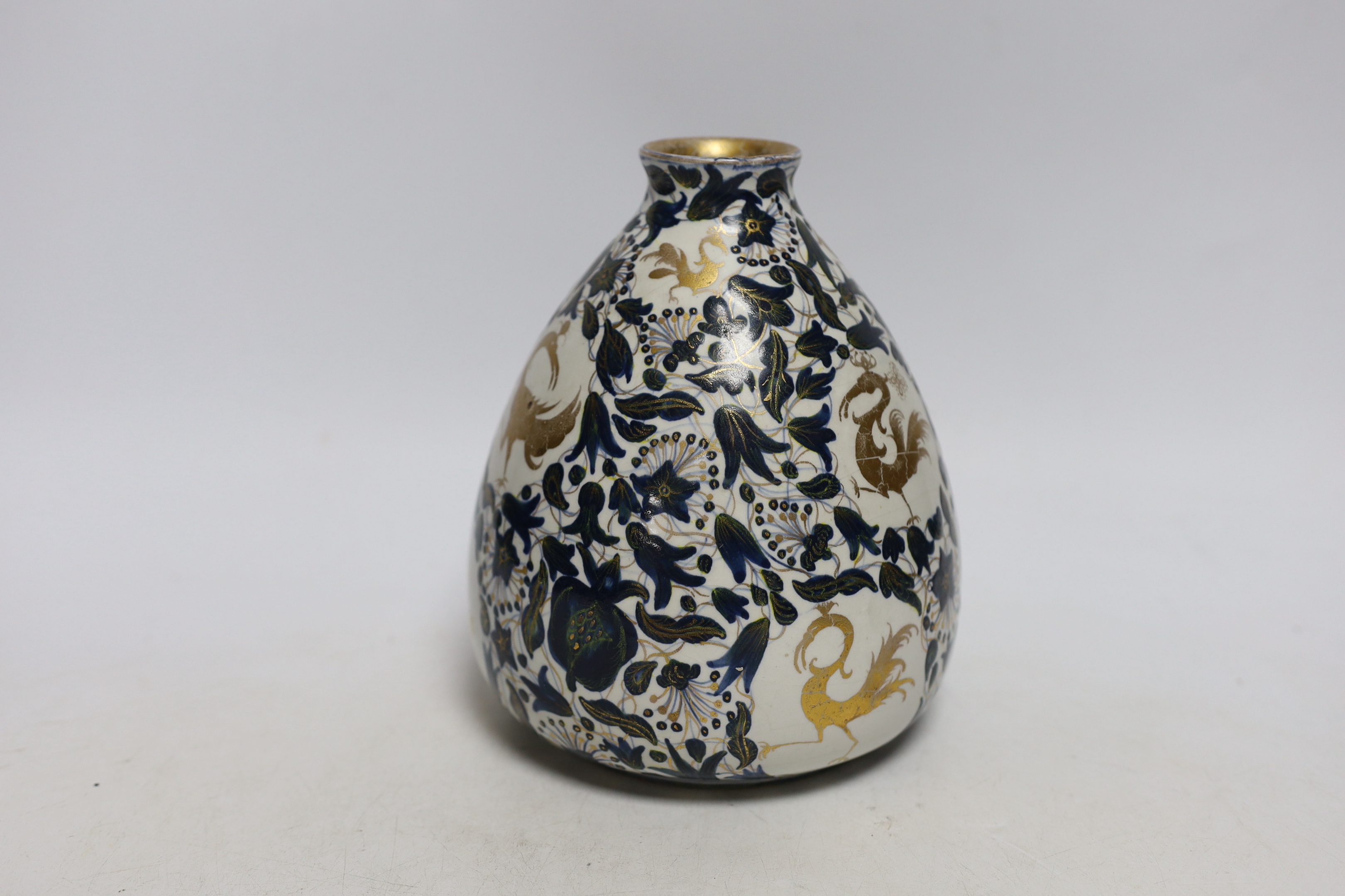 A 1930s Focaccia e Melandri, Faenza maiolica vase, 18cm